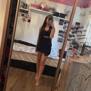 Meet your Posher, Amira